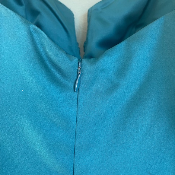 Laundry by Shelli Segal Teal Gown with Strong Boning - Picture 9 of 14